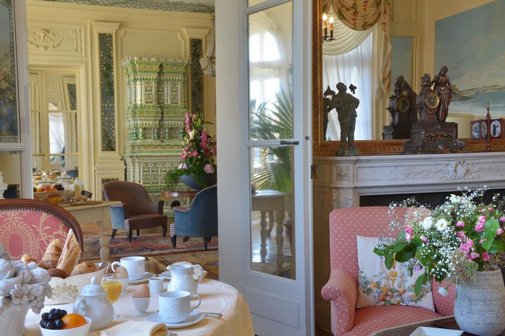 Hotel Villa Reine Hortense Дінар Екстер'єр фото