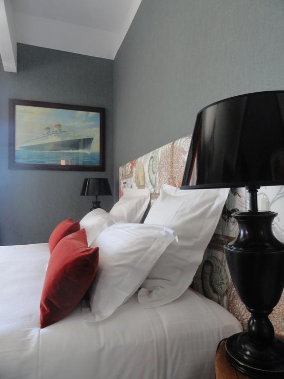 Hotel Villa Reine Hortense Дінар Екстер'єр фото
